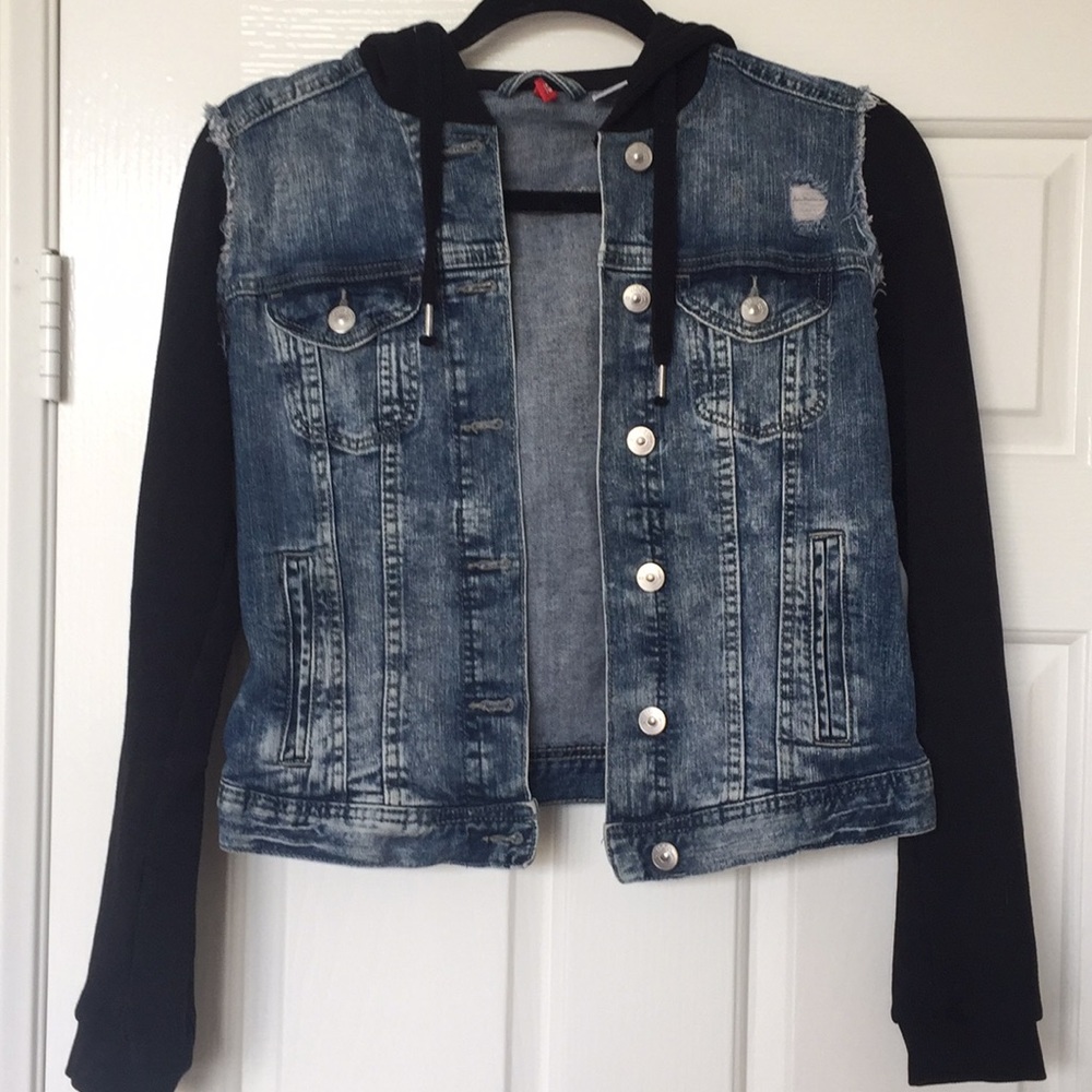 Jean jacket / sweatshirt combo